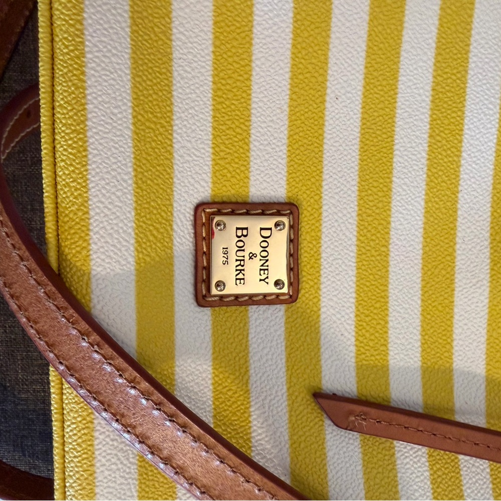 Dooney & Bourke Crossbody Bag - Picture 5 of 5